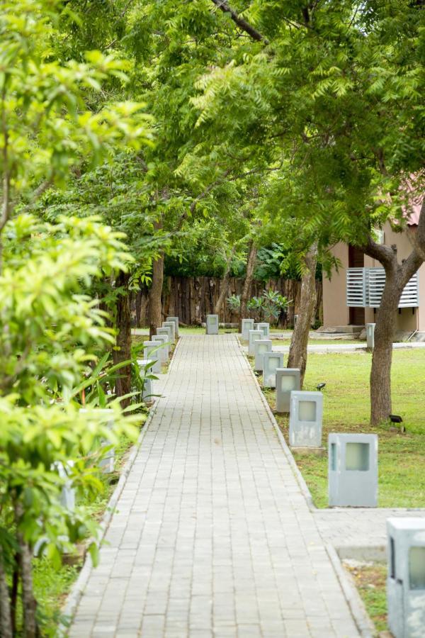 Yala Chalets By Lalan Leisure Kirinda  Buitenkant foto