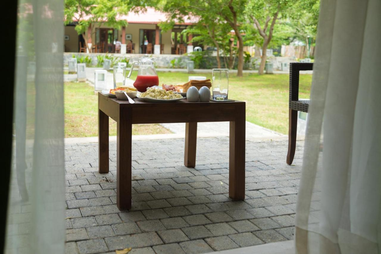 Yala Chalets By Lalan Leisure Kirinda  Buitenkant foto